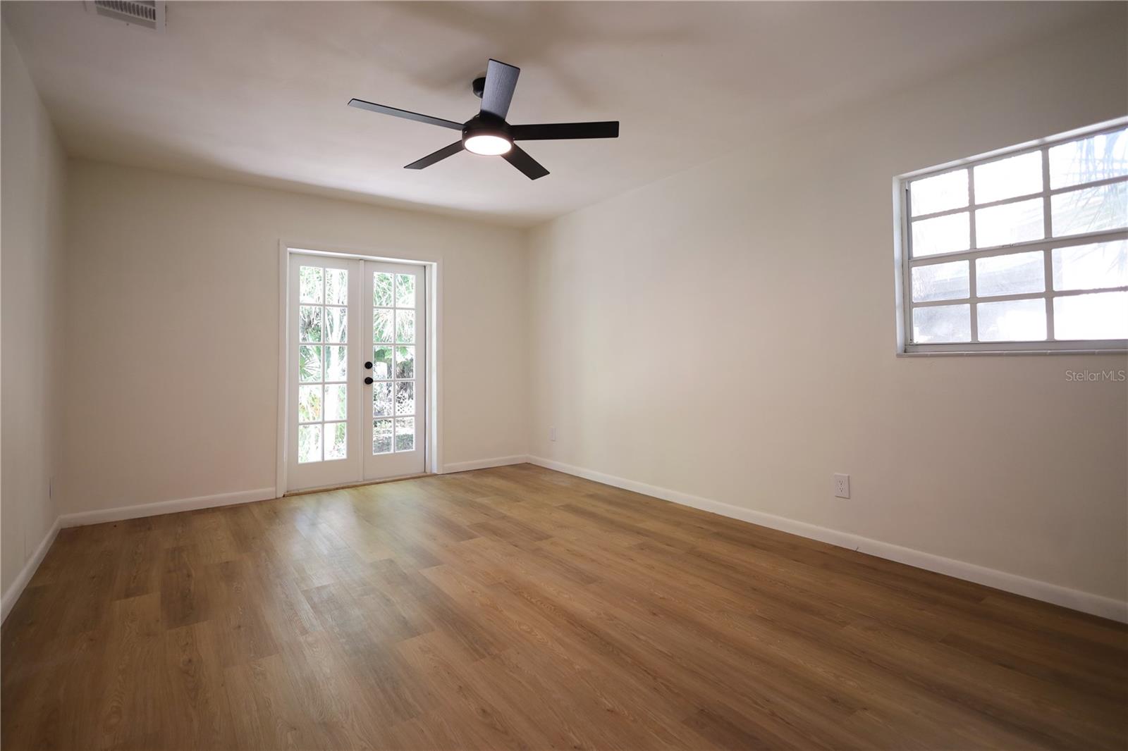 Image 17 of 40 For 4115 Platt Street