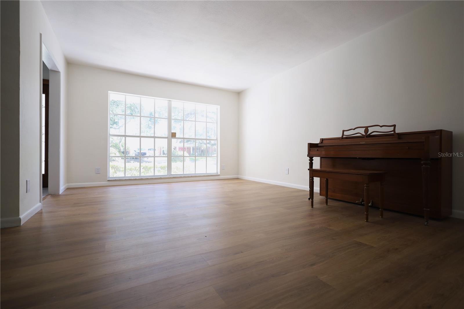 Image 28 of 40 For 4115 Platt Street