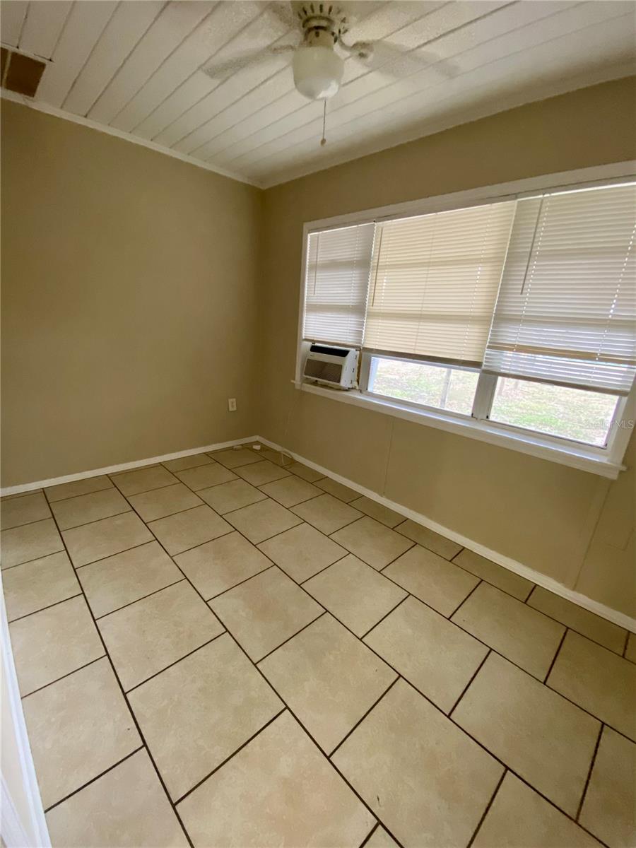 Image 14 of 16 For 38313 Tucker Road 1