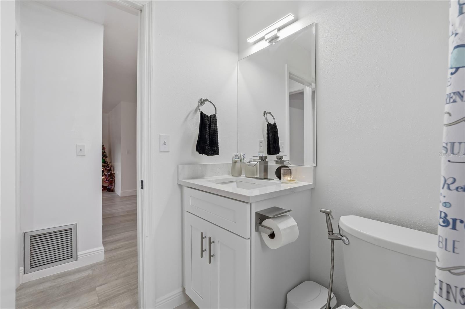 Image 32 of 53 For 9402 Newport Avenue