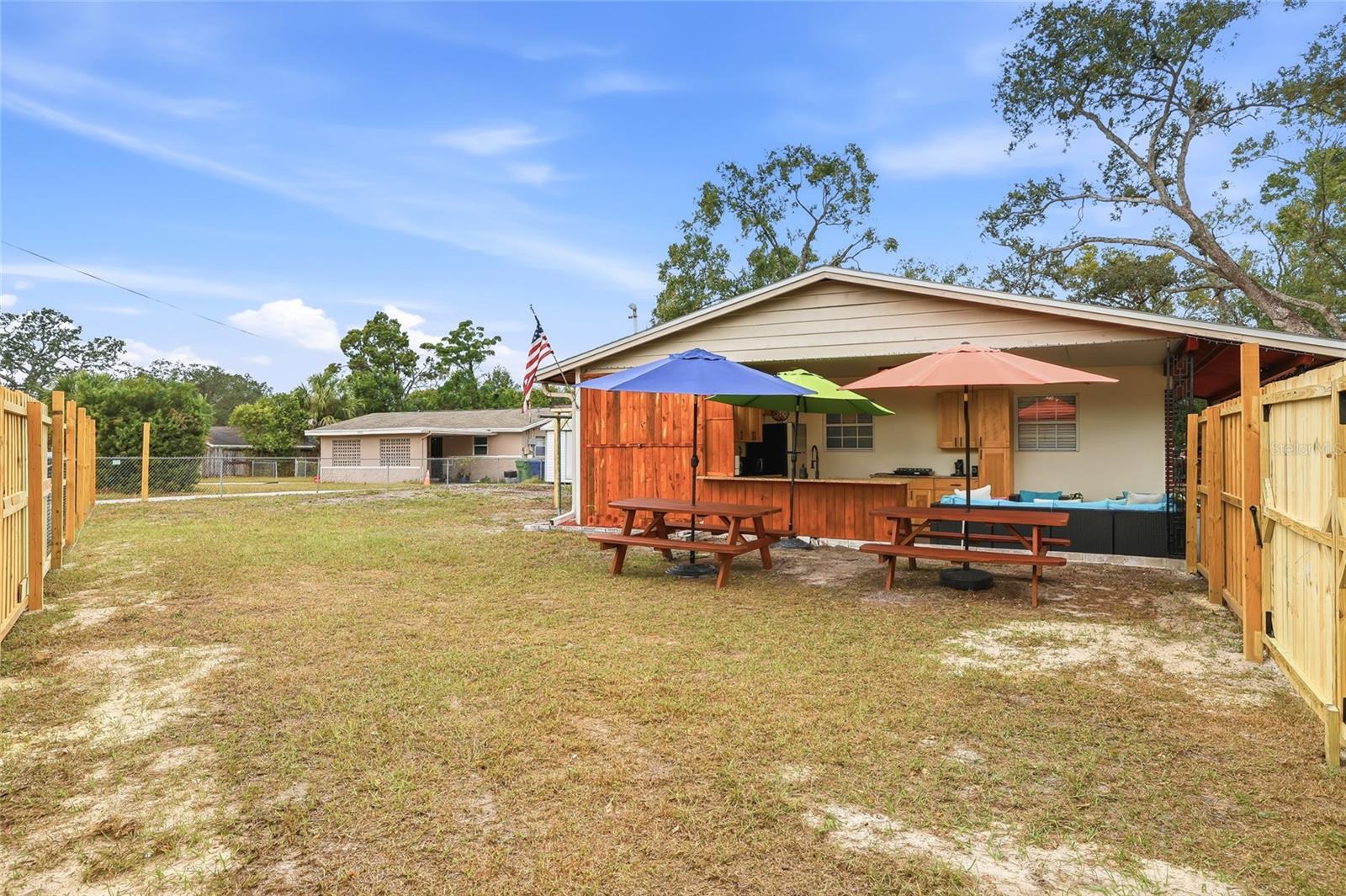 Image 41 of 53 For 9402 Newport Avenue