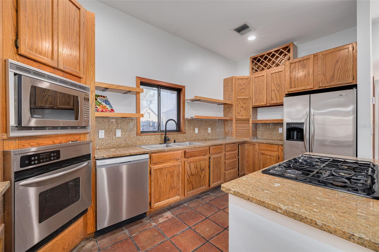 Image 12 of 65 For 201 Blanca Avenue