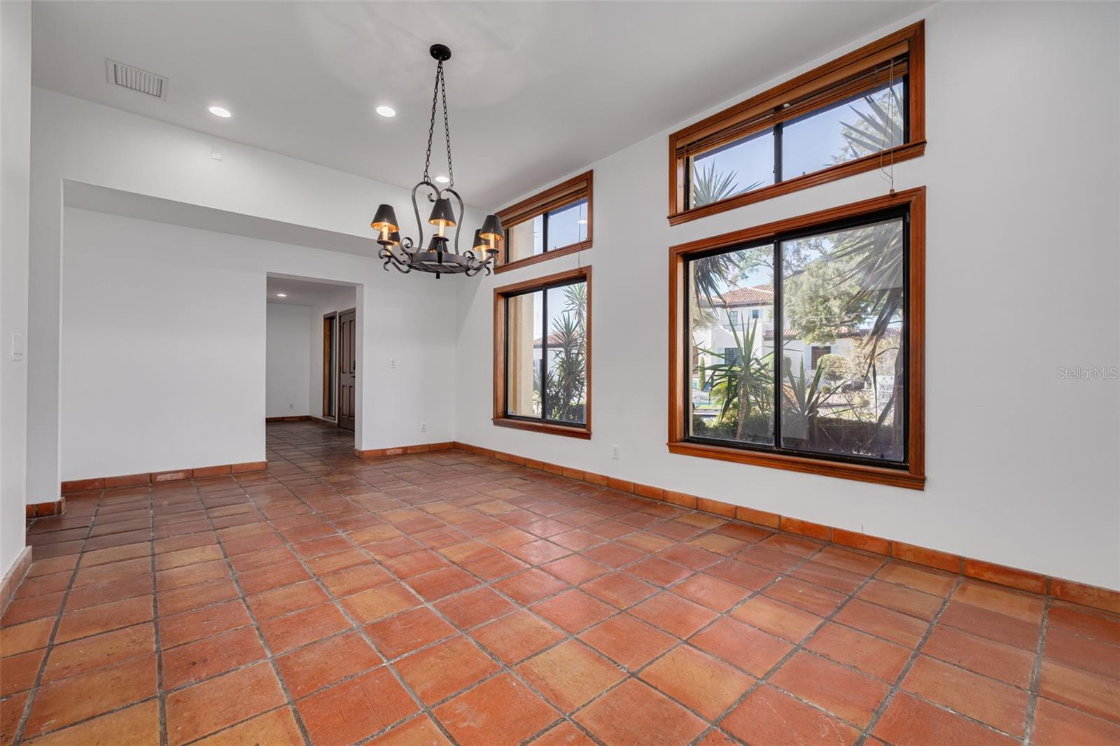 Image 16 of 65 For 201 Blanca Avenue