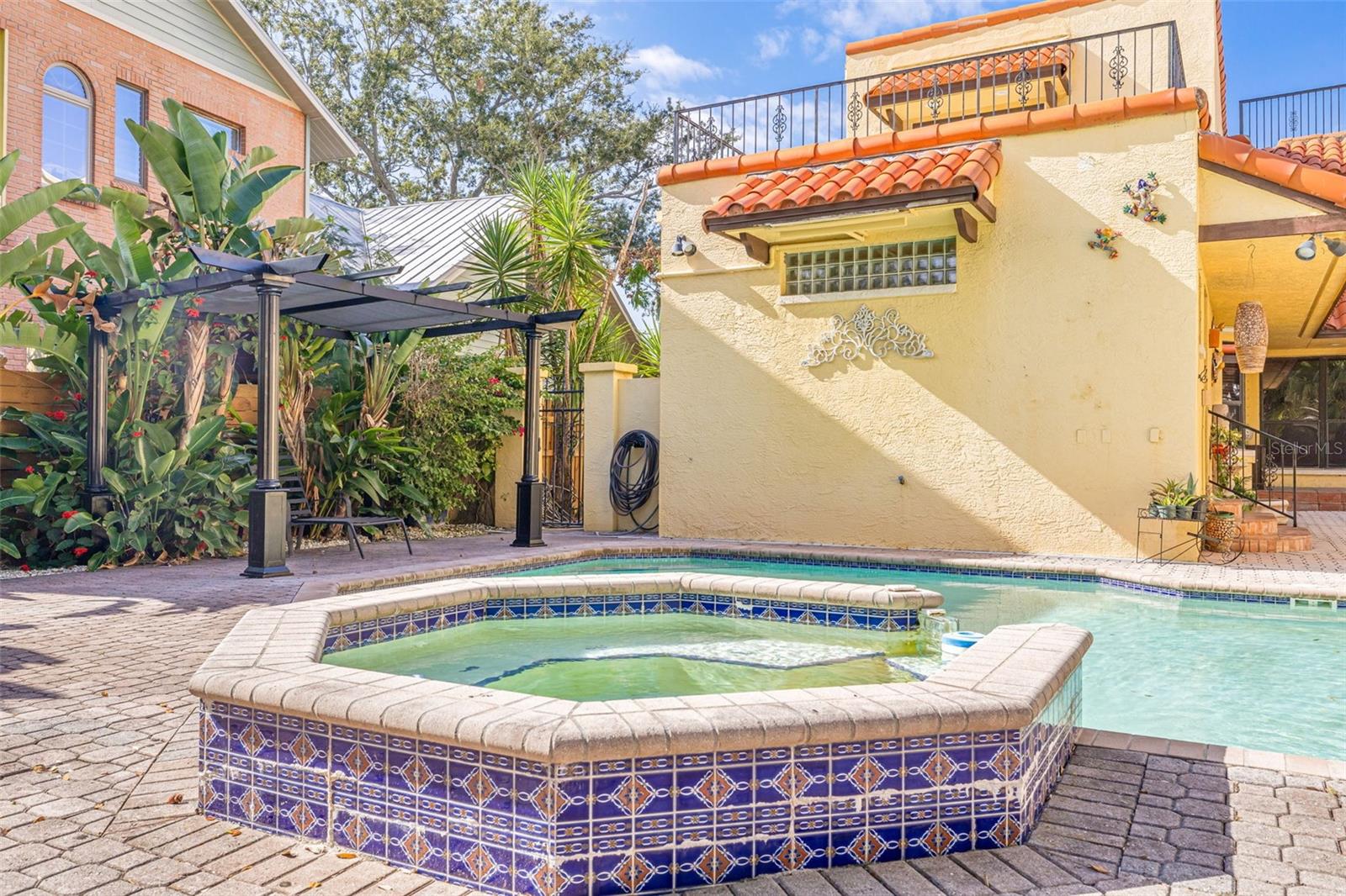 Image 25 of 65 For 201 Blanca Avenue