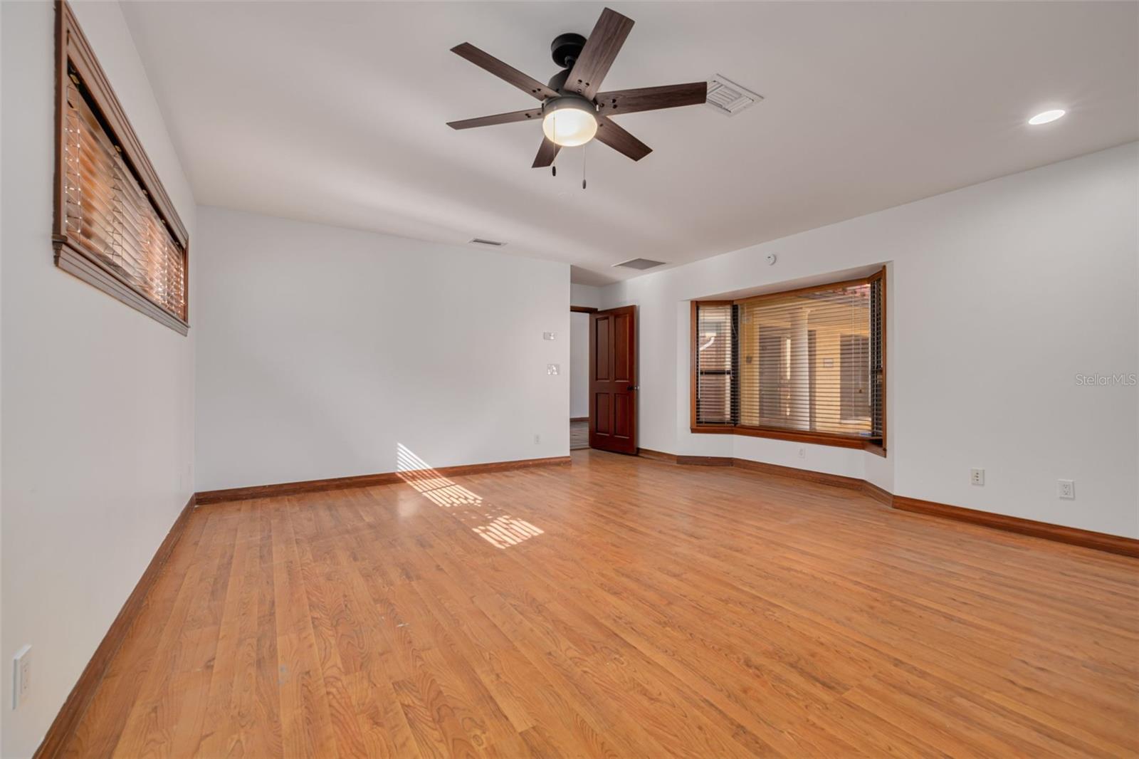 Image 34 of 65 For 201 Blanca Avenue