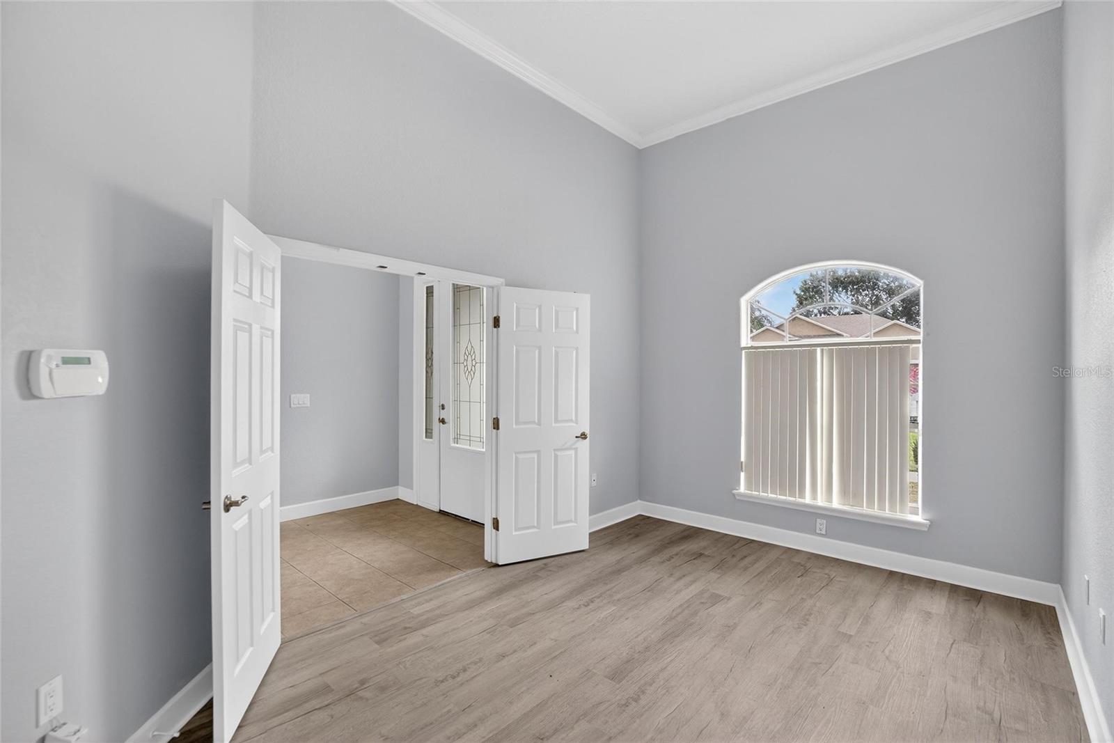 Image 10 of 88 For 258 Terranova Boulevard