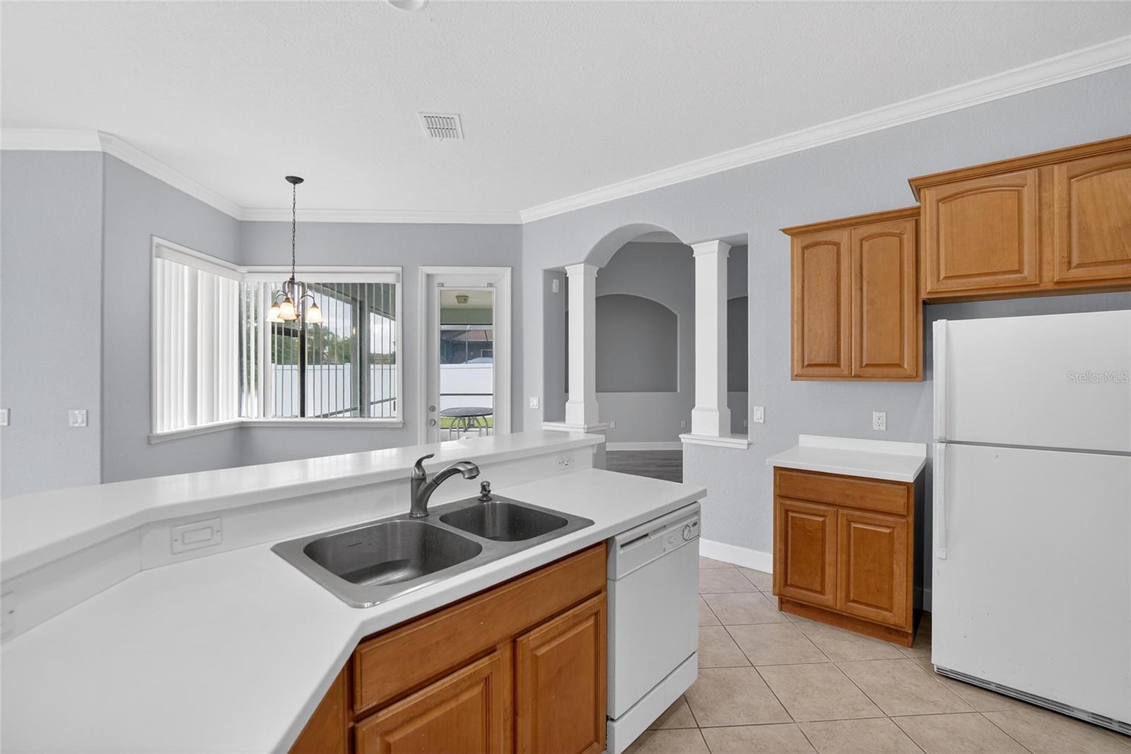 Image 35 of 88 For 258 Terranova Boulevard