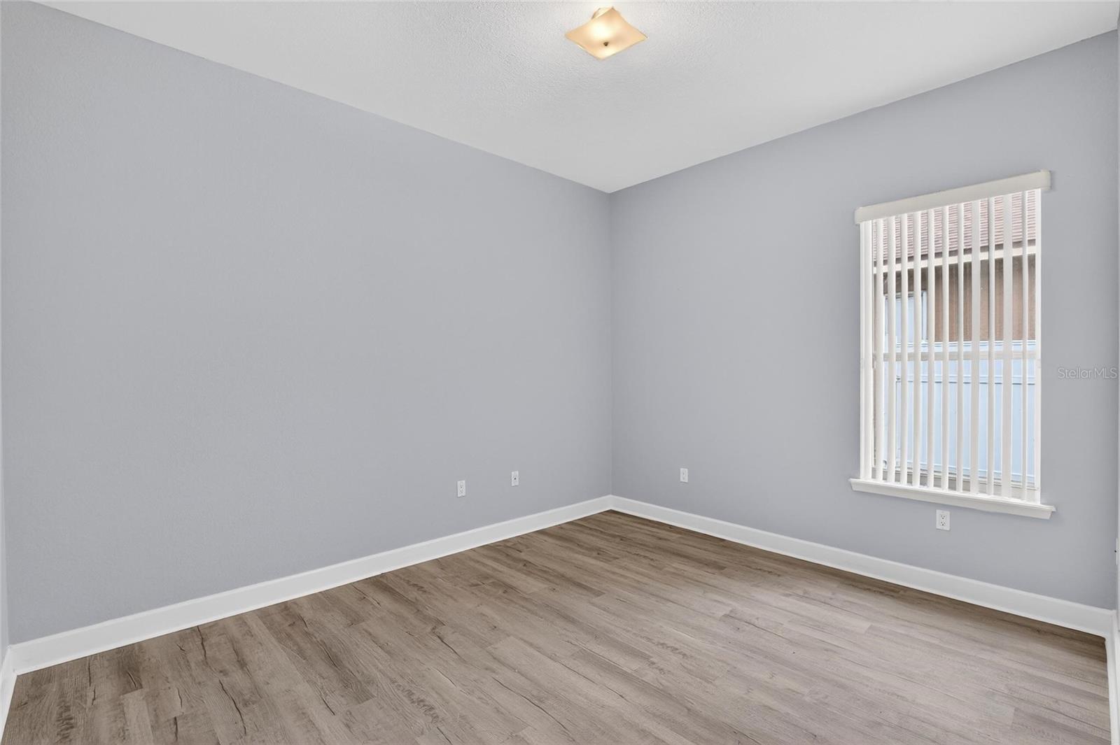 Image 48 of 88 For 258 Terranova Boulevard