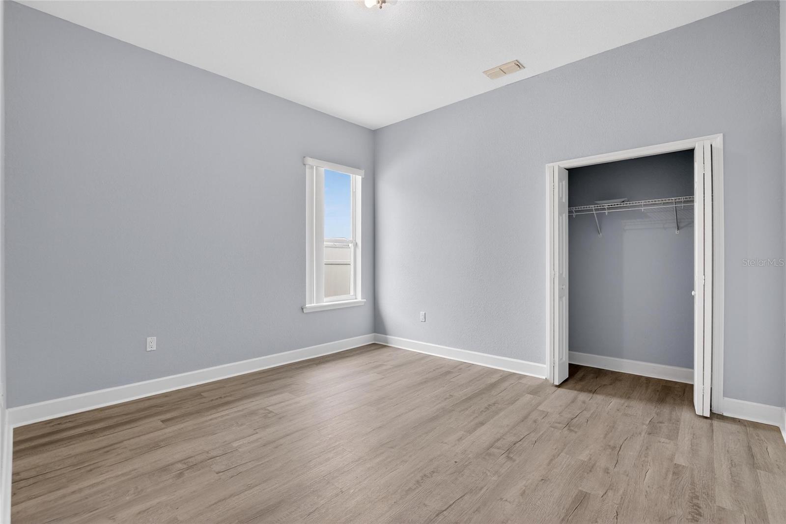 Image 54 of 88 For 258 Terranova Boulevard