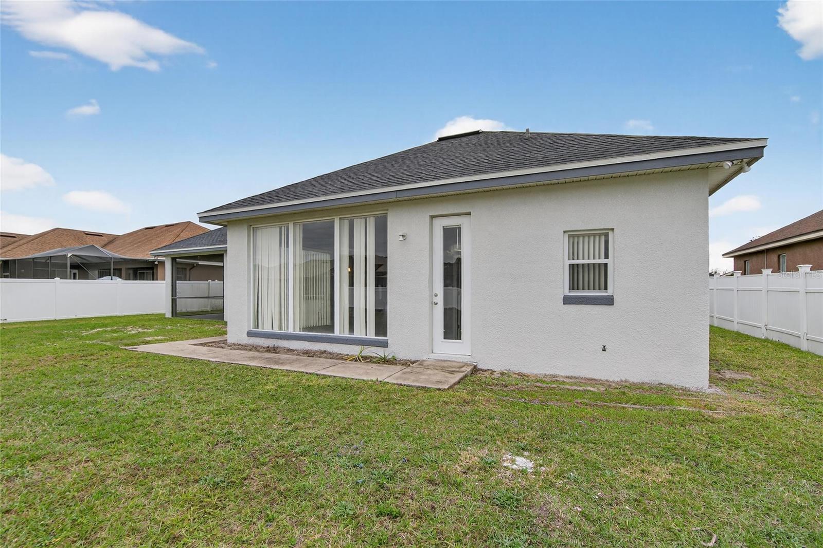 Image 68 of 88 For 258 Terranova Boulevard