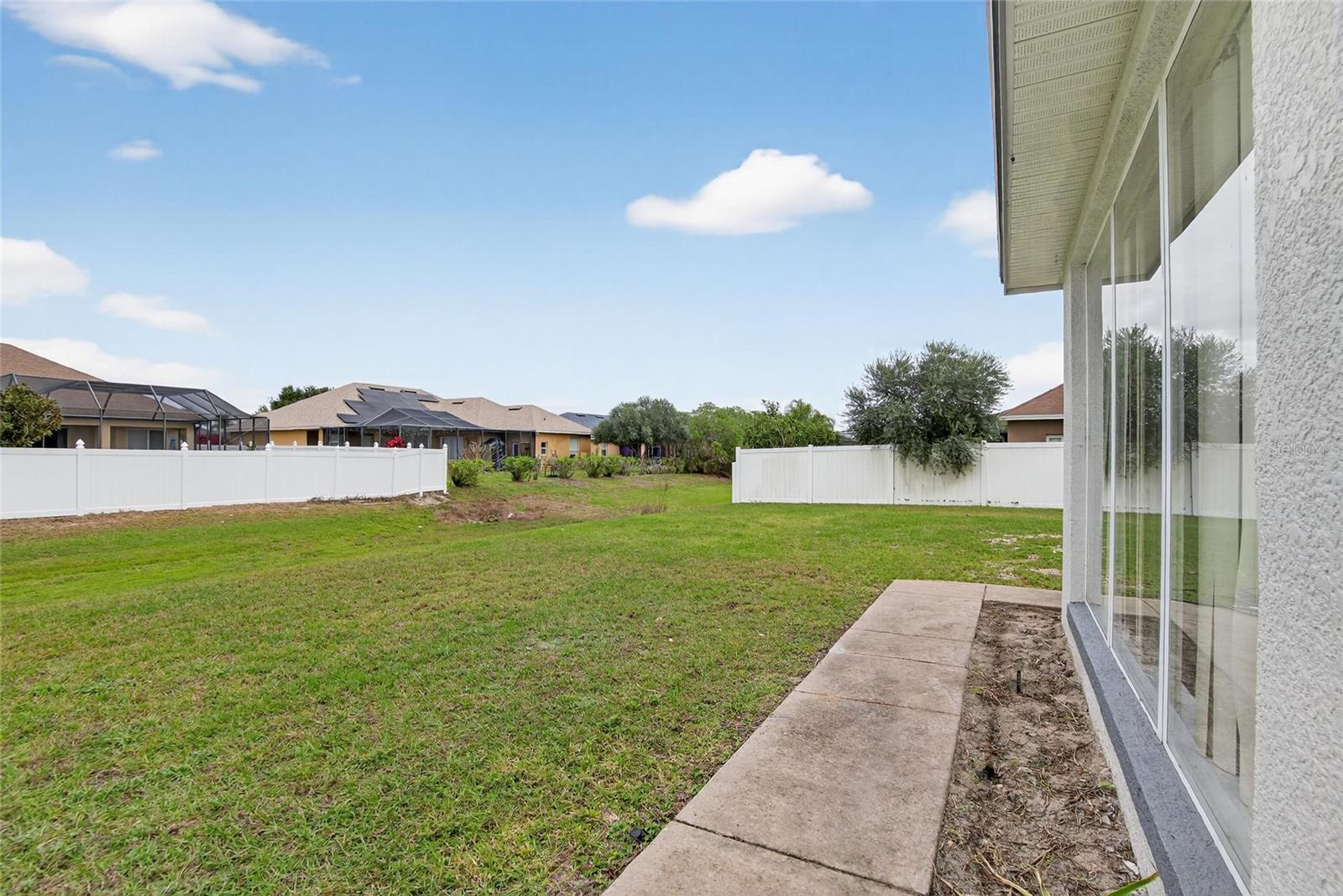 Image 69 of 88 For 258 Terranova Boulevard