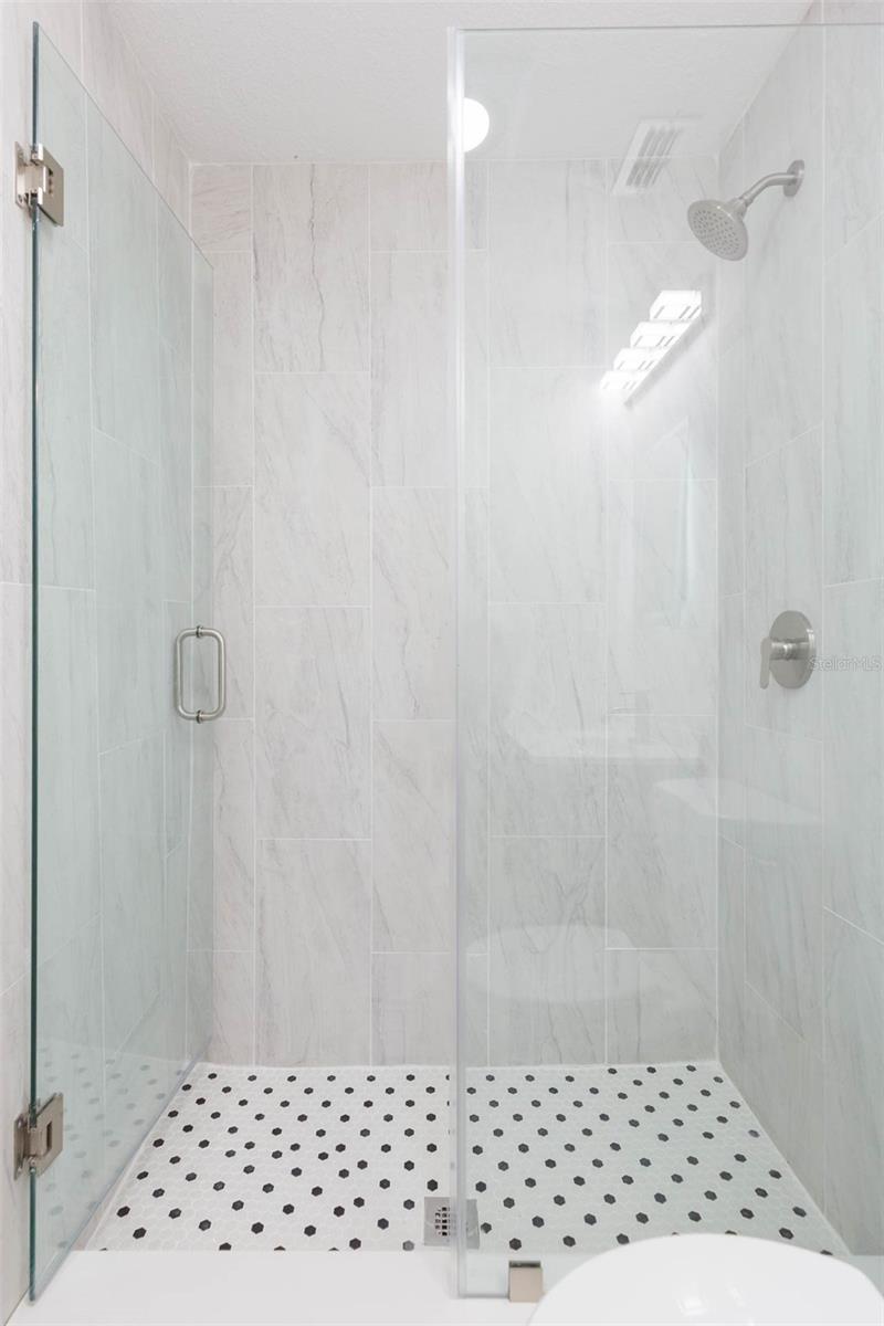 Image 24 of 29 For 8102 14th  