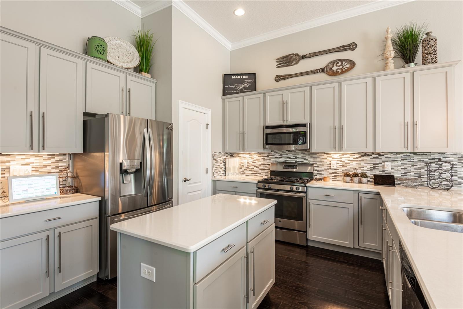 Image 14 of 69 For 6615 Current Drive