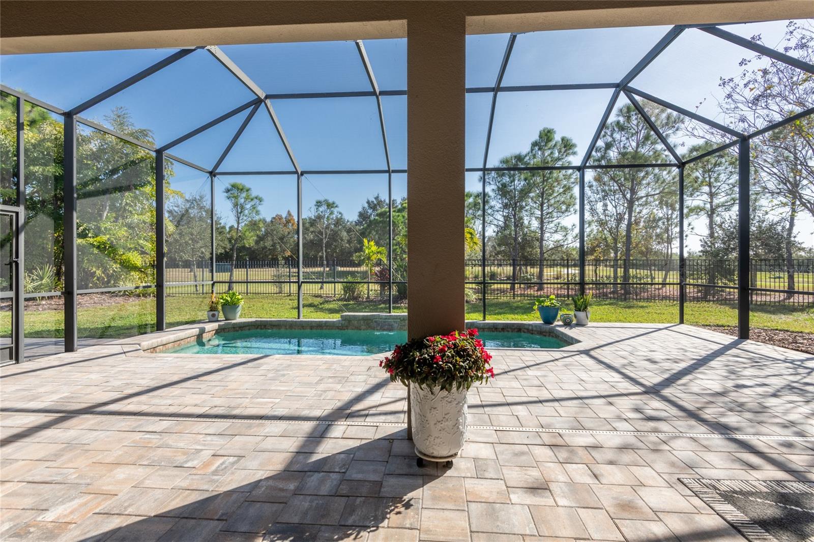 Image 41 of 69 For 6615 Current Drive