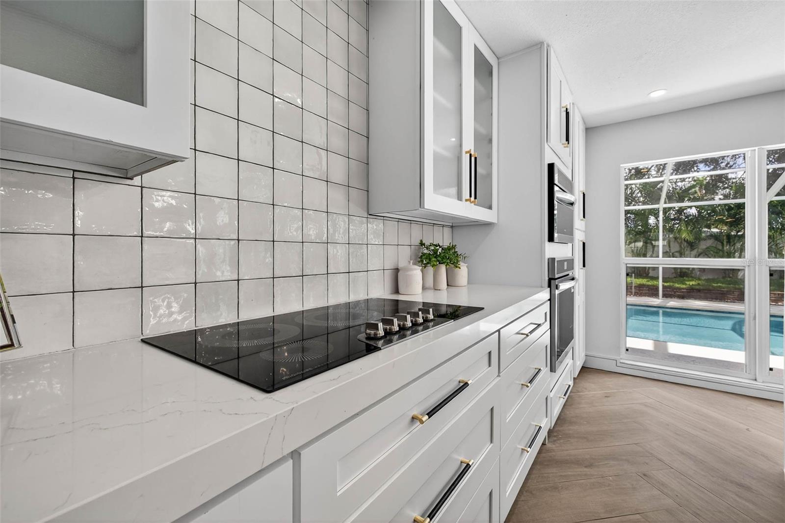 Image 18 of 41 For 3927 Helena Street Ne