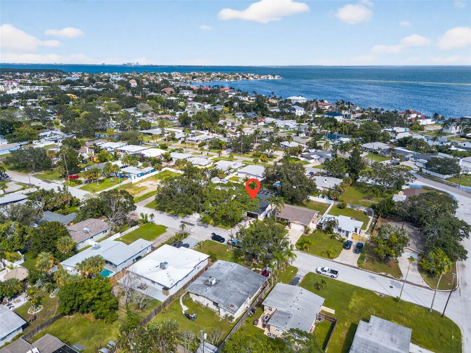 Image 38 of 41 For 3927 Helena Street Ne