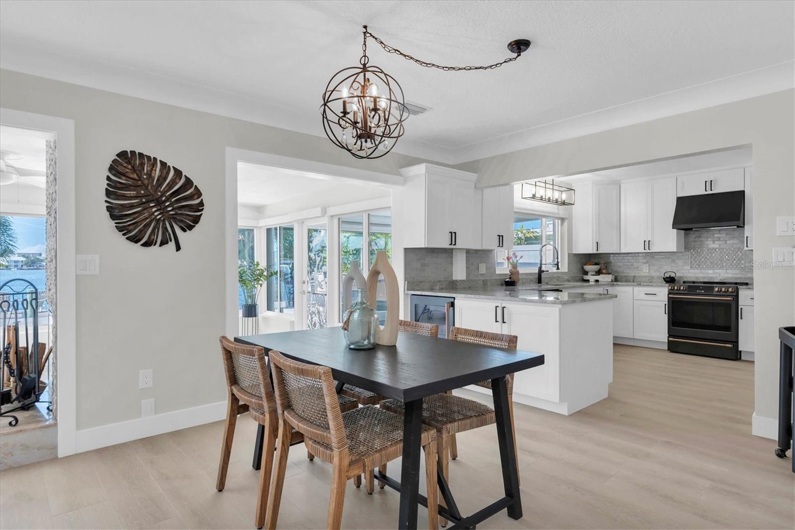 Image 11 of 37 For 17352 Kennedy Drive