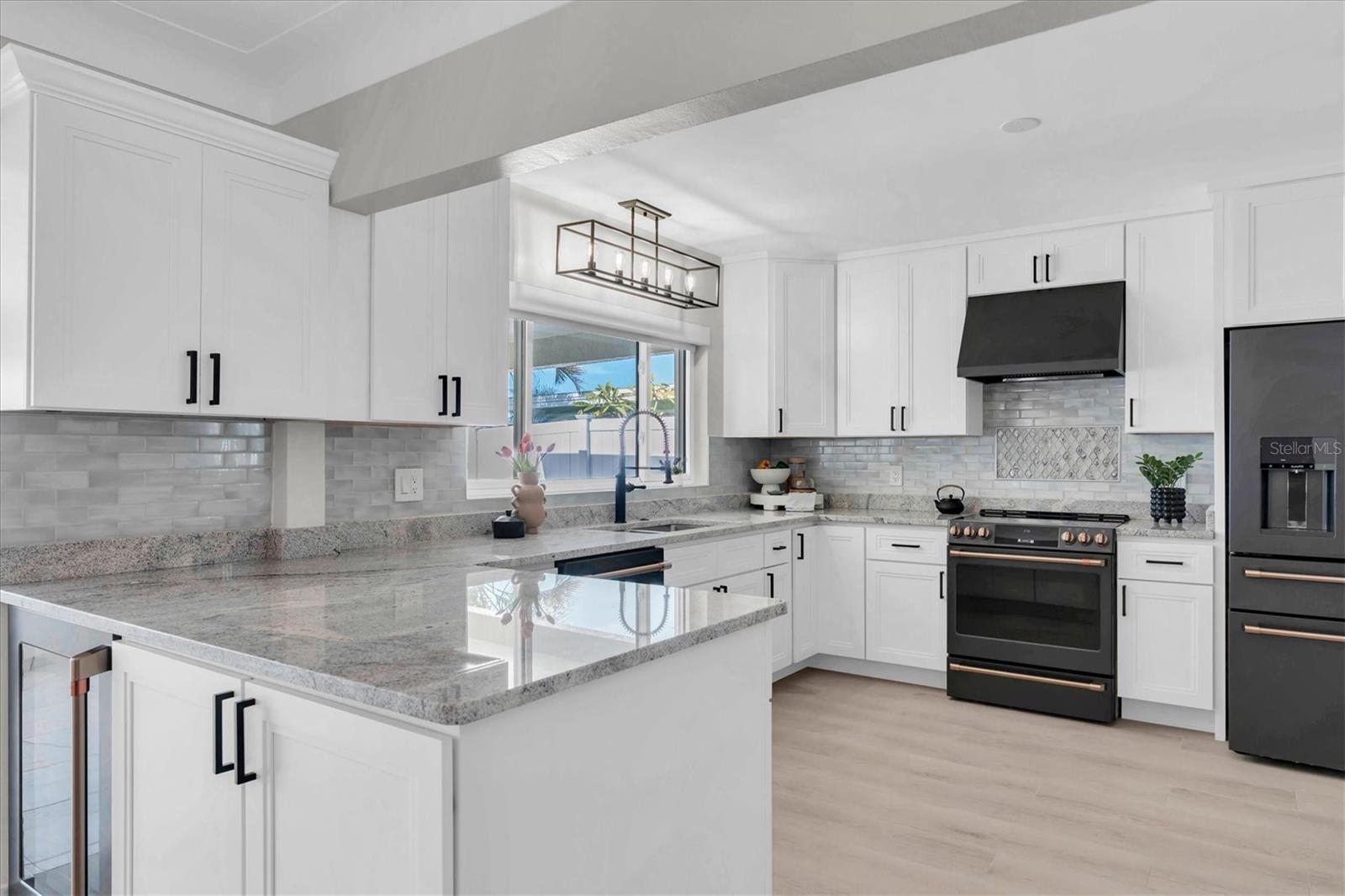 Image 12 of 37 For 17352 Kennedy Drive