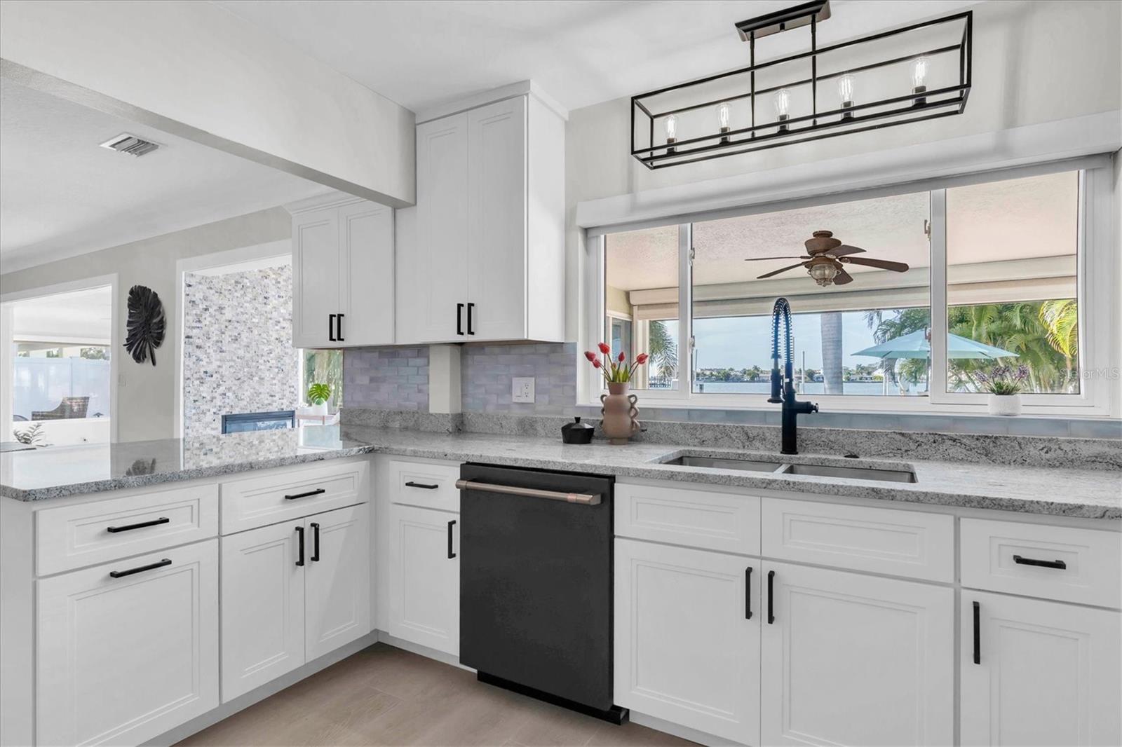 Image 16 of 37 For 17352 Kennedy Drive