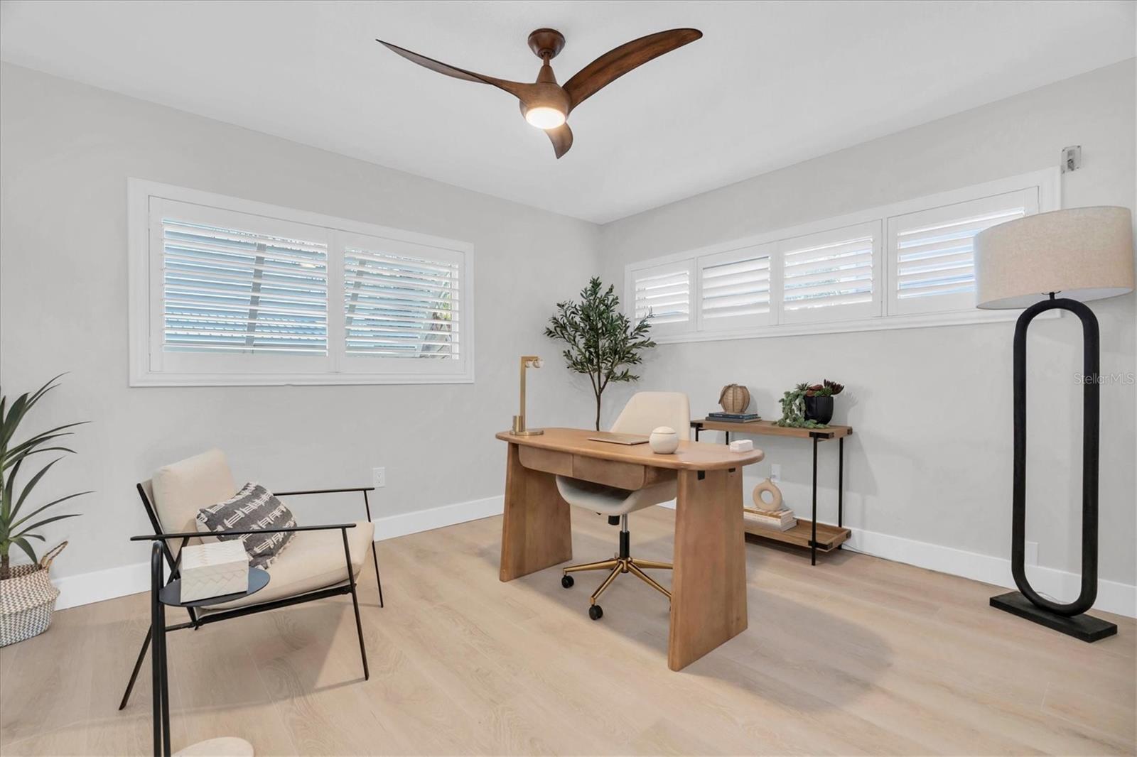 Image 23 of 37 For 17352 Kennedy Drive