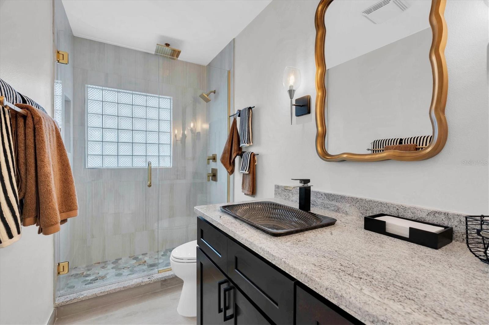 Image 26 of 37 For 17352 Kennedy Drive