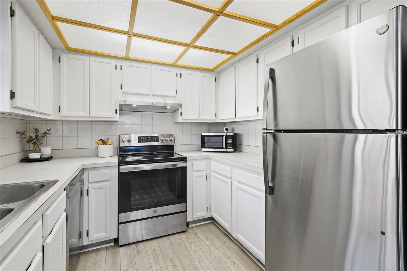 Image 10 of 30 For 2408 Hammock Pine Boulevard 2408