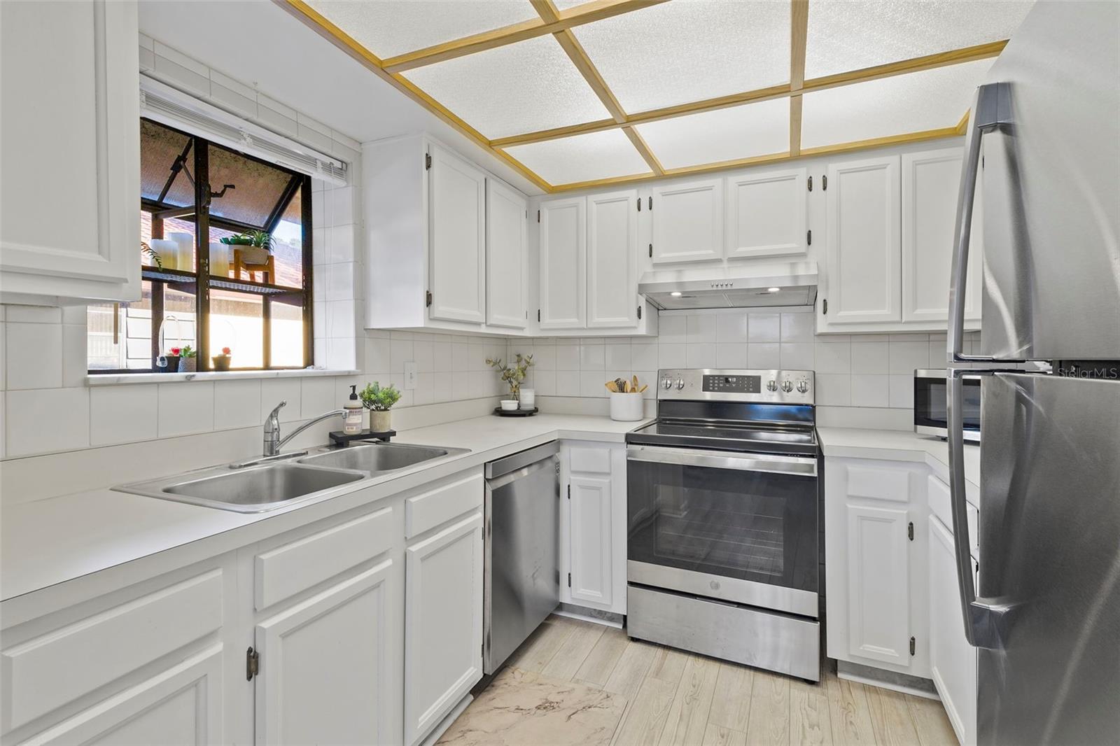 Image 9 of 30 For 2408 Hammock Pine Boulevard 2408