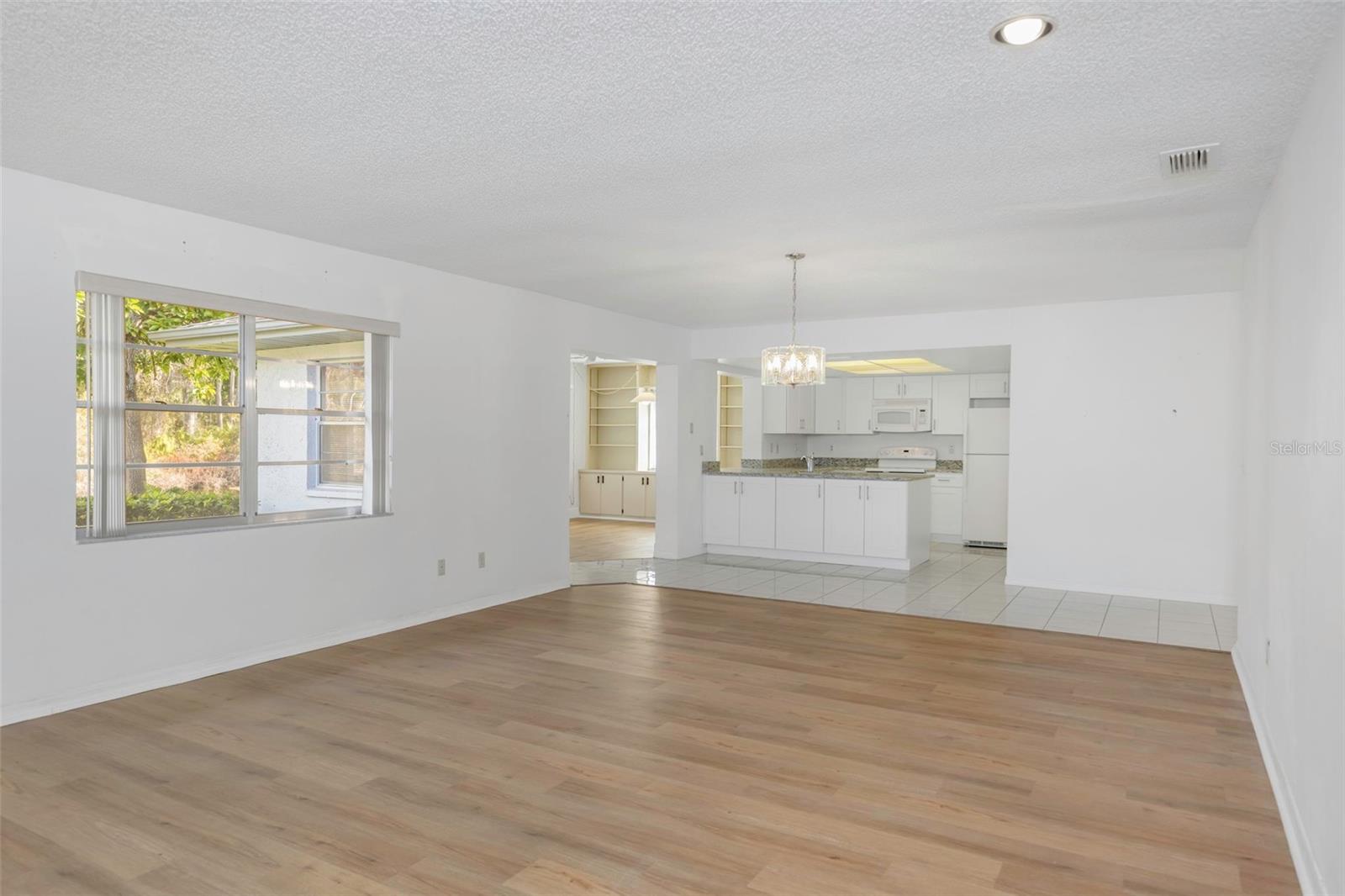 Image 7 of 21 For 2024 Heathfield Circle 155