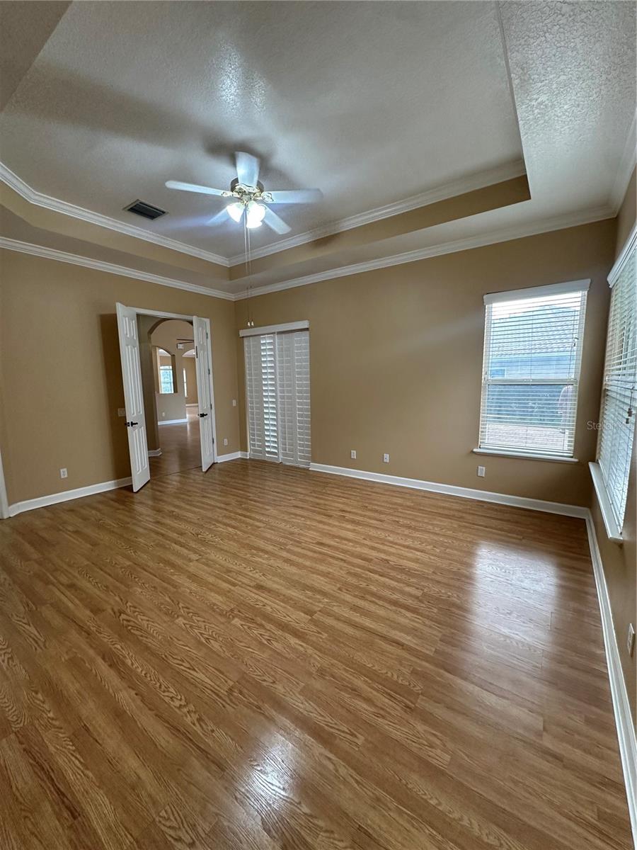 Listing photo id 8 for 7729 Aralia Way