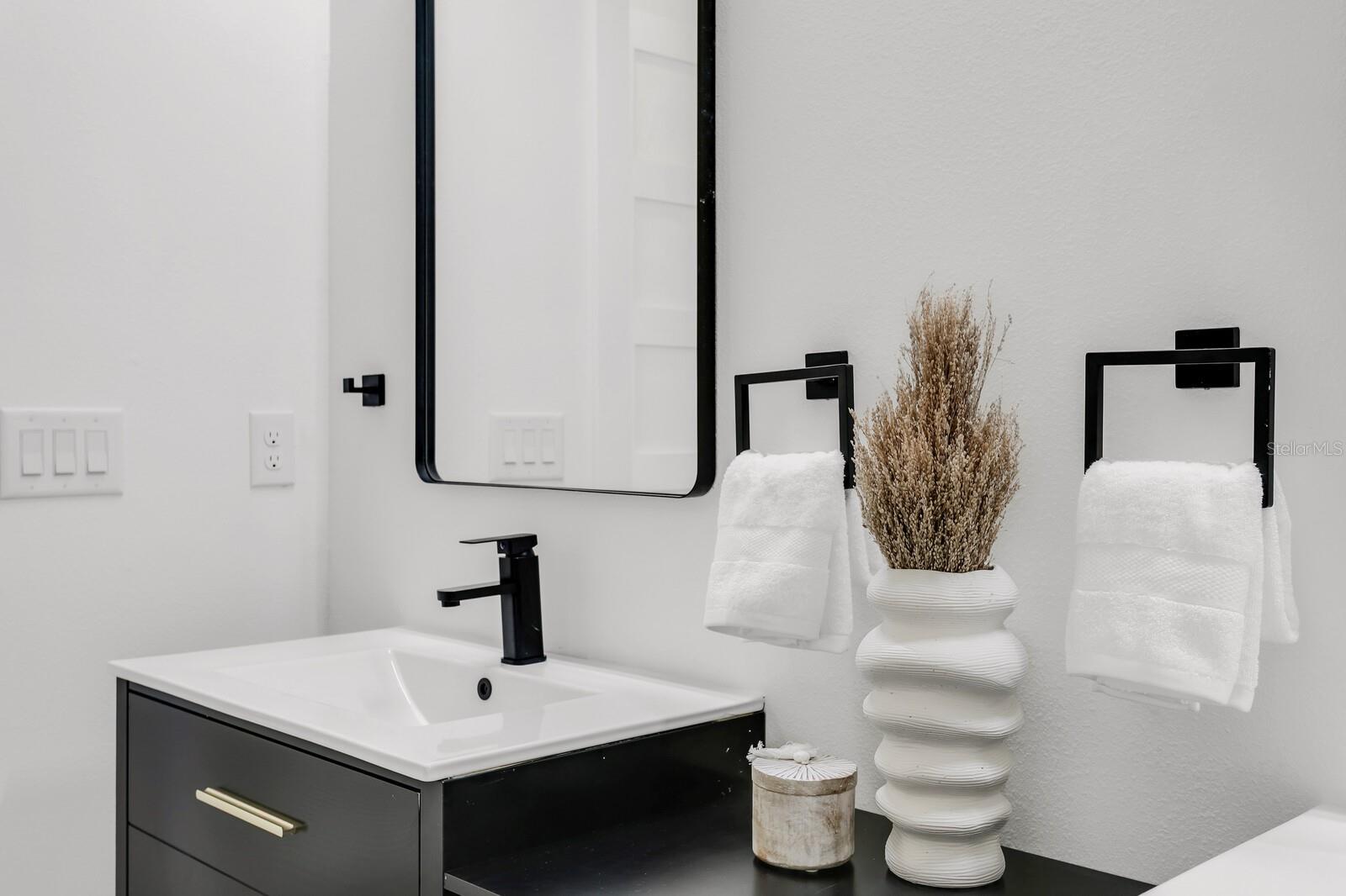 Image 13 of 33 For 7016 Mascotte Street