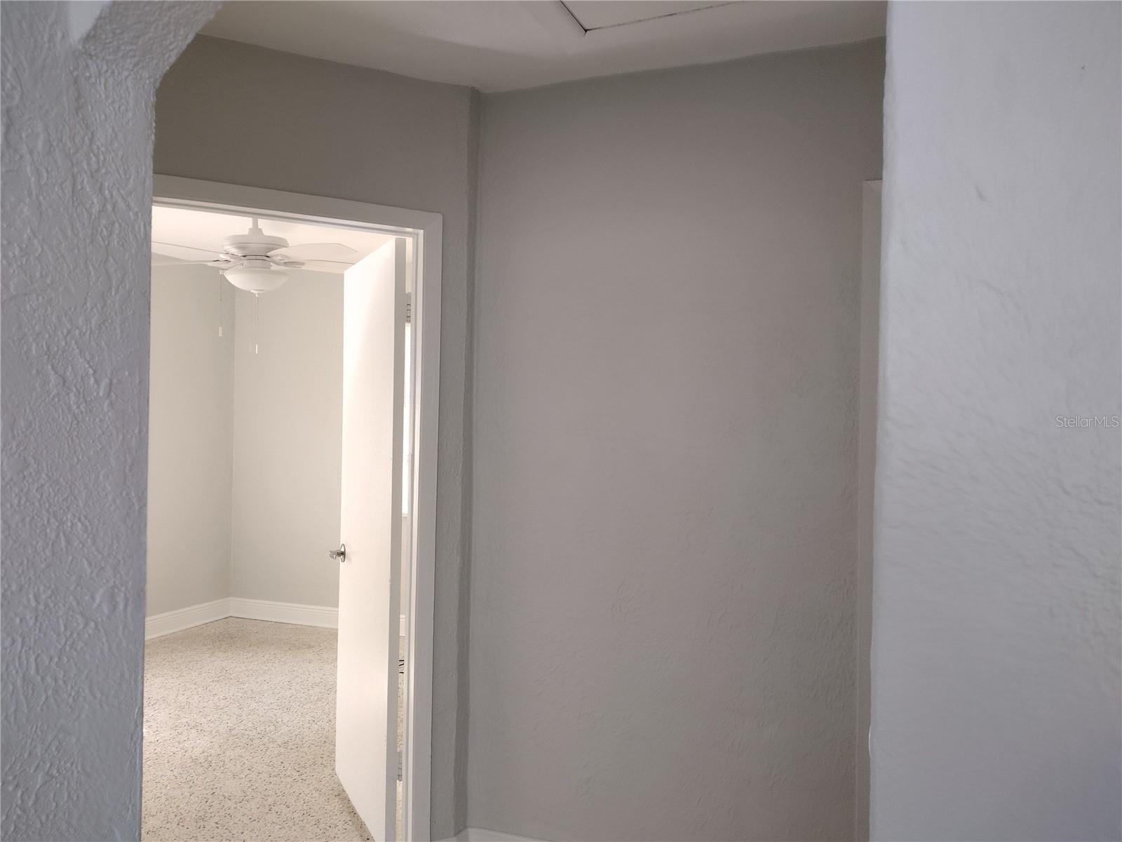 Image 4 of 22 For 216 Beverly Avenue