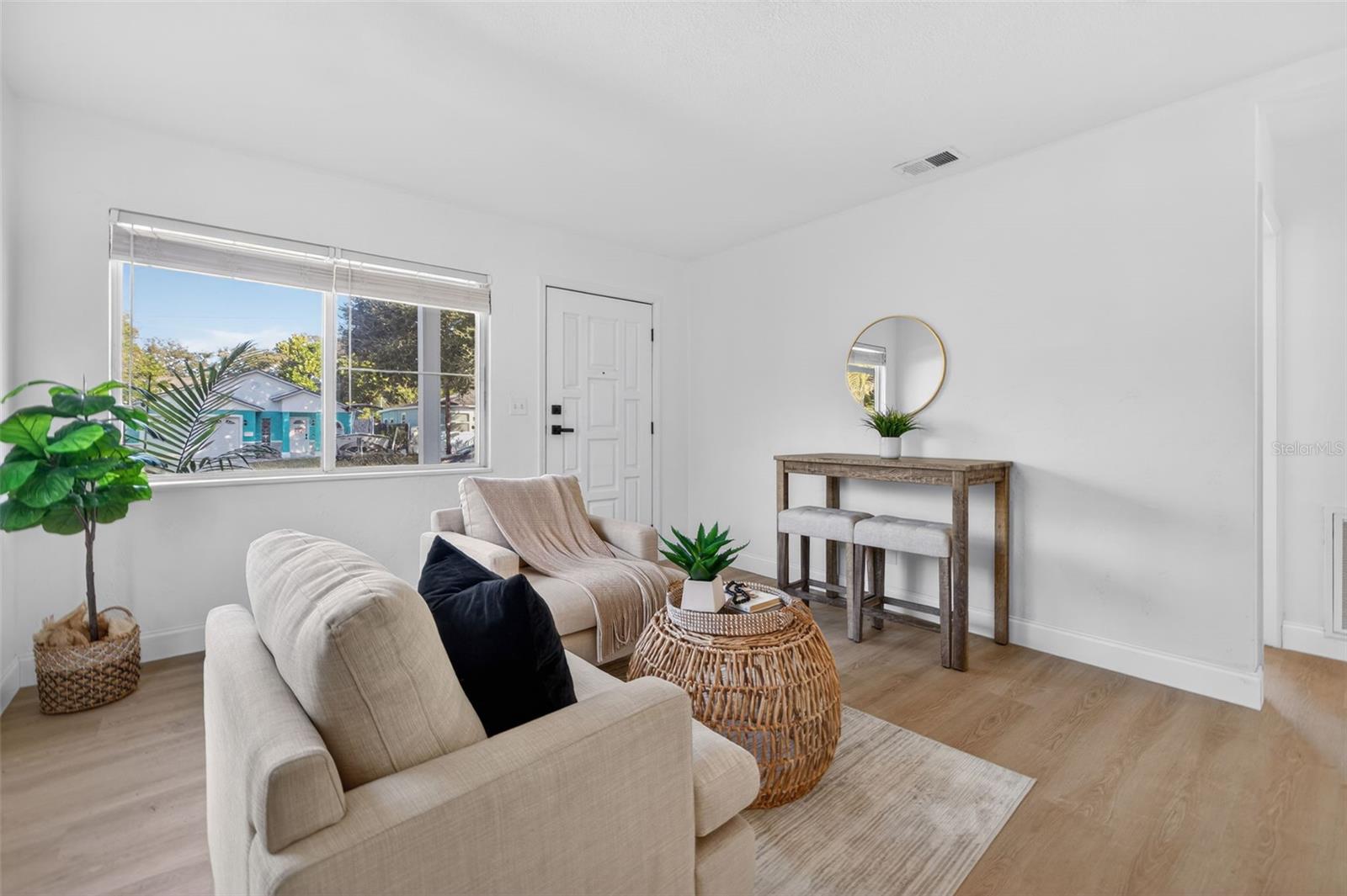 Image 10 of 35 For 3226 36th Avenue N