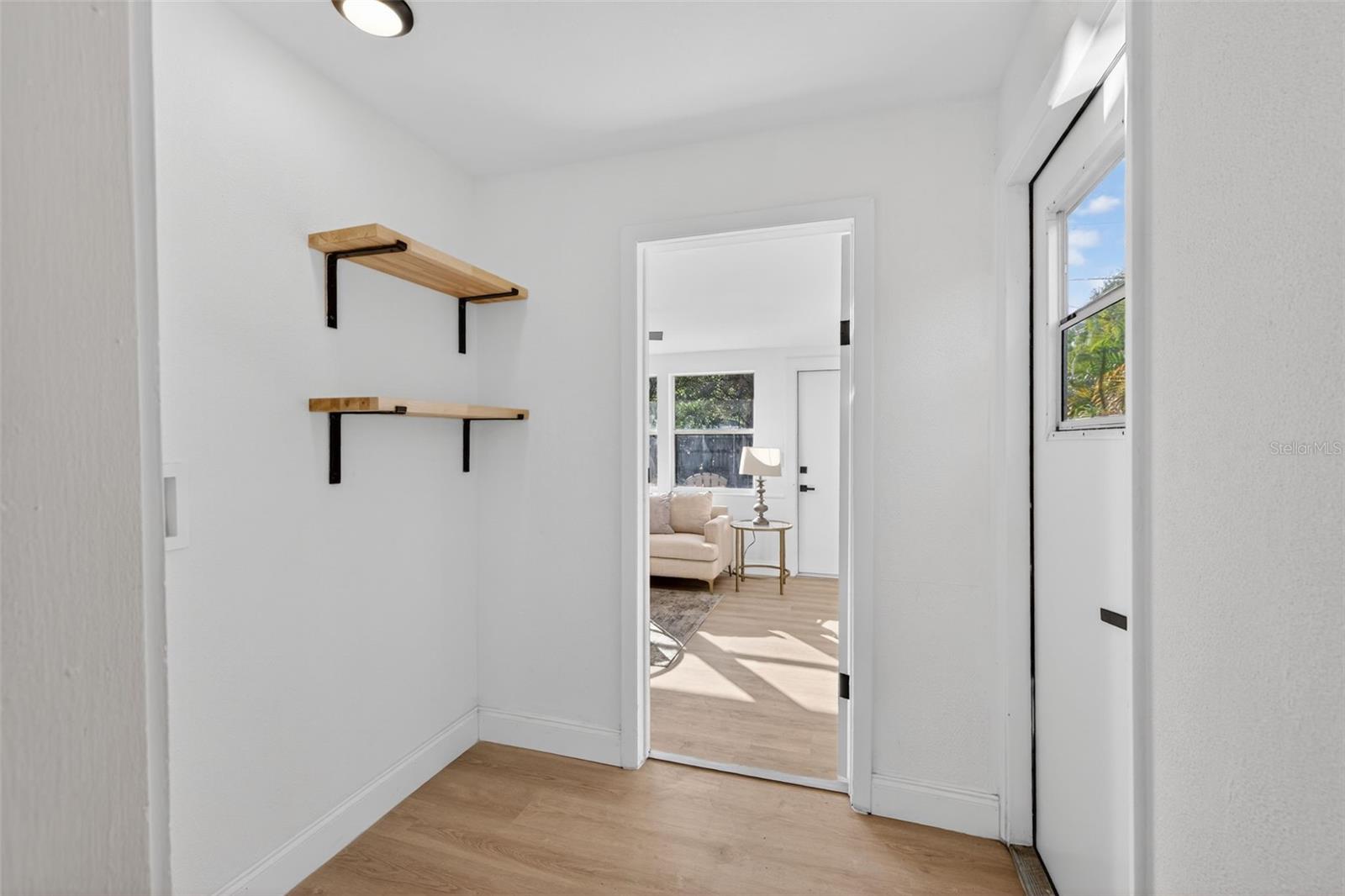 Image 18 of 35 For 3226 36th Avenue N