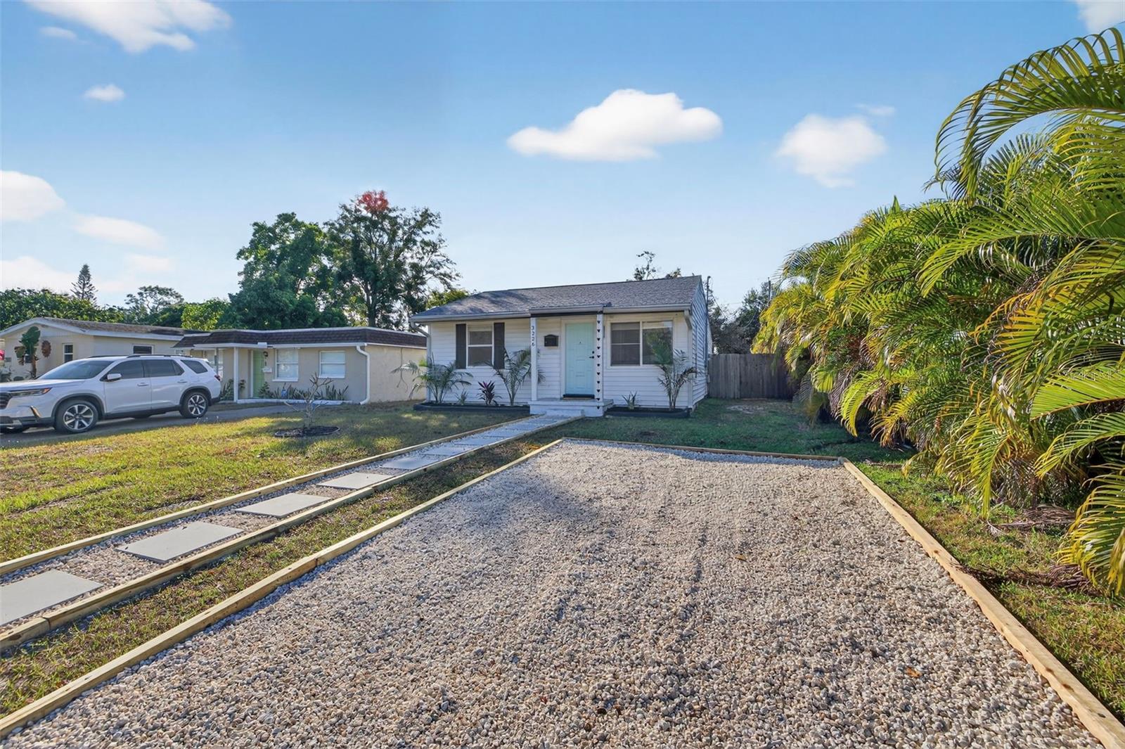 Image 5 of 35 For 3226 36th Avenue N