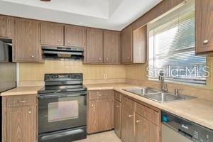 Listing photo id 16 for 1421 Normandy Park Drive 6