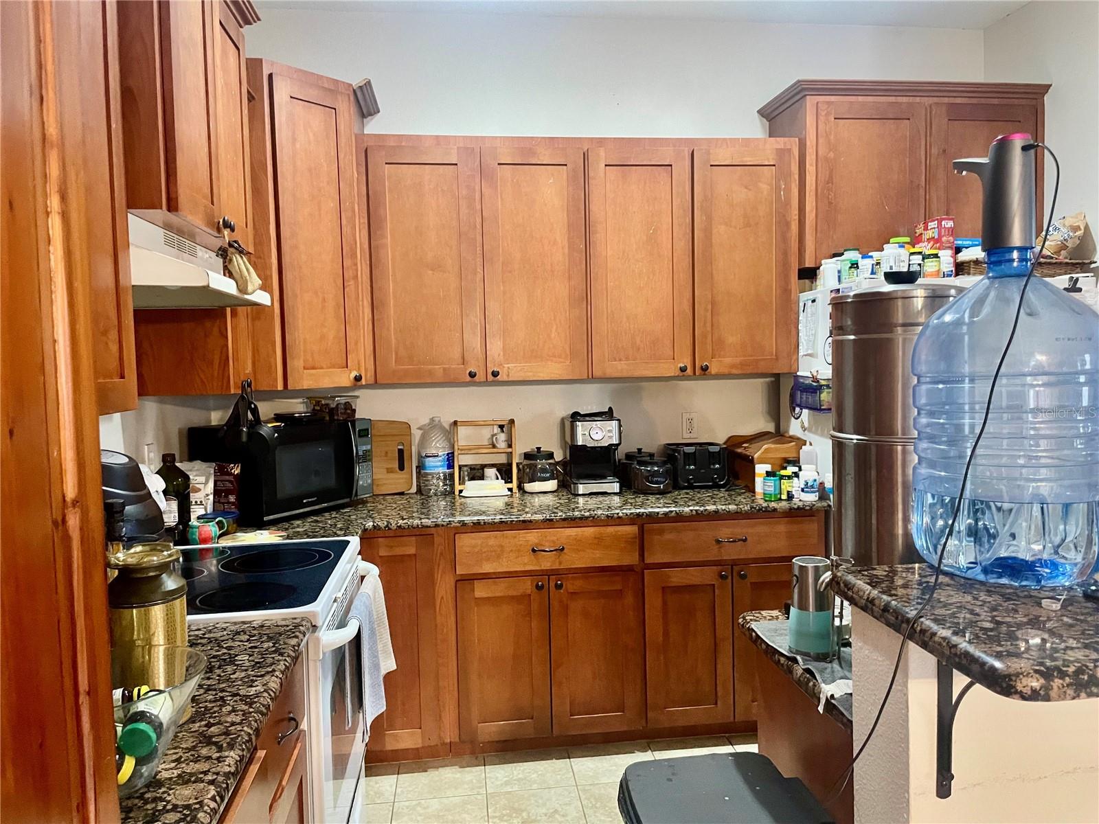 Image 21 of 28 For 646 Norfolk Street