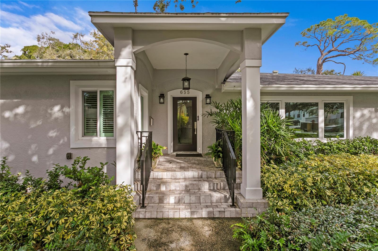 Image 11 of 41 For 655 19th Avenue Ne