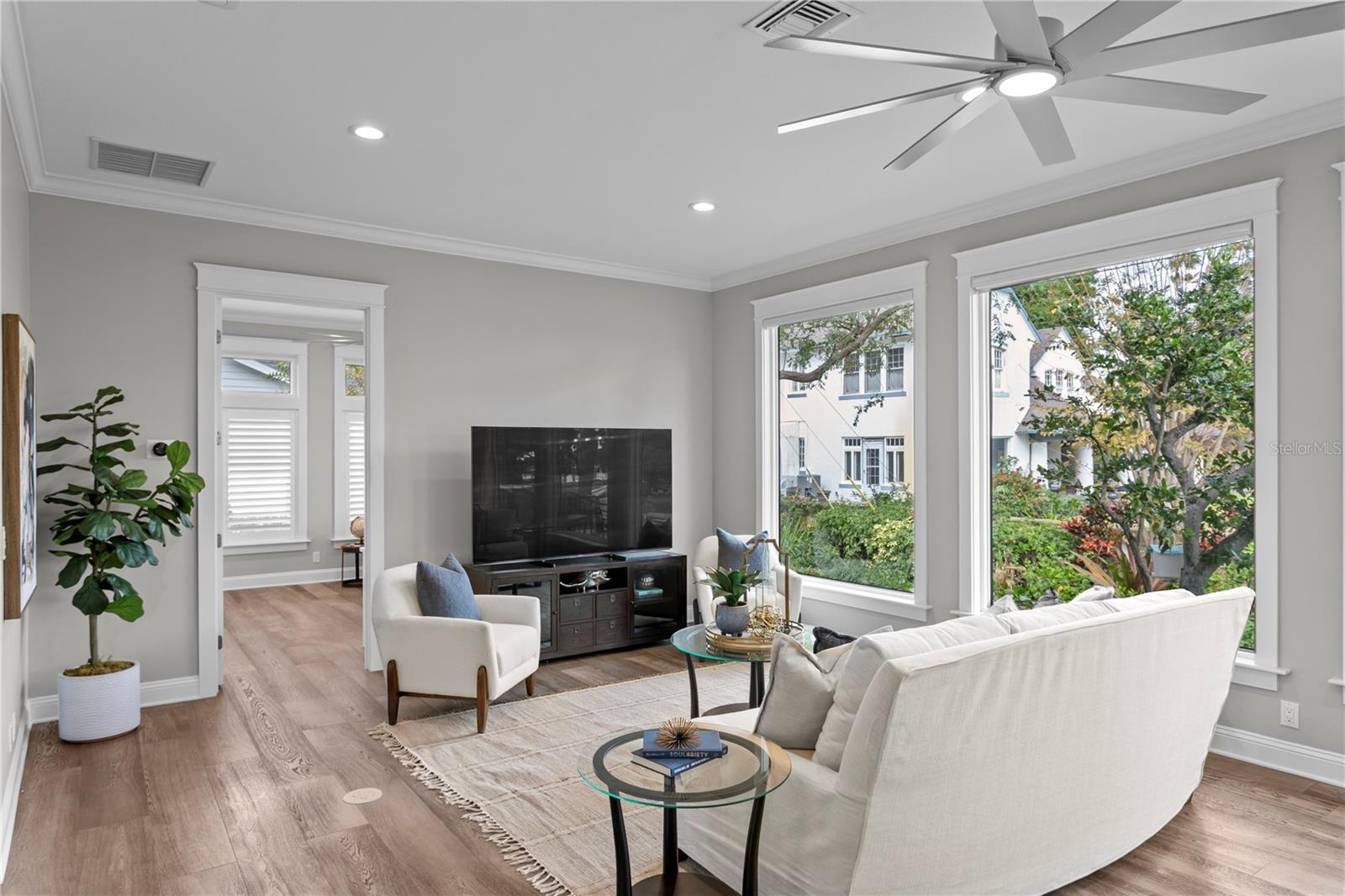 Image 19 of 41 For 655 19th Avenue Ne