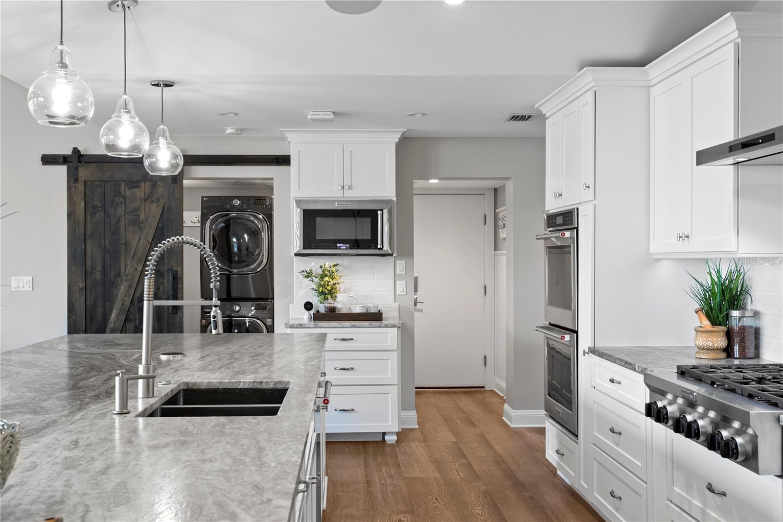 Image 24 of 41 For 655 19th Avenue Ne