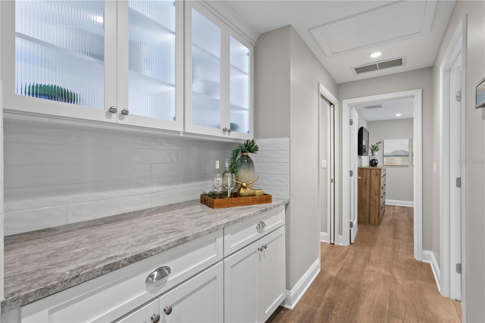 Image 26 of 41 For 655 19th Avenue Ne