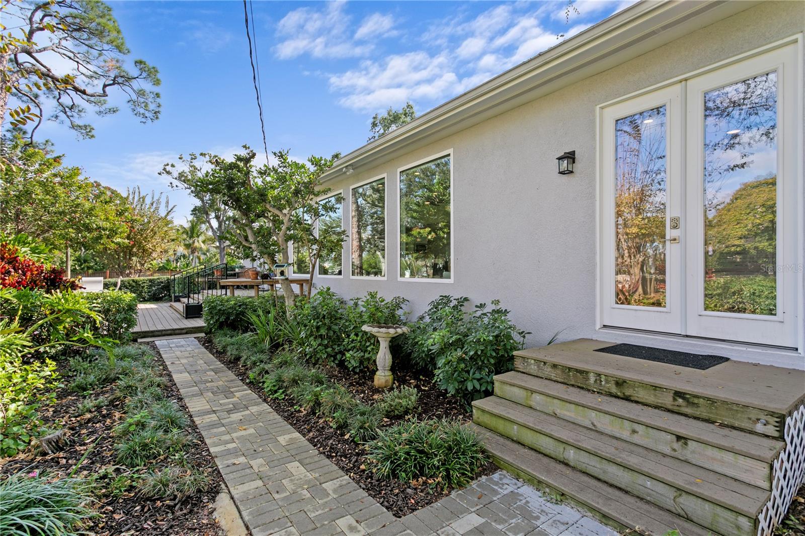 Image 37 of 41 For 655 19th Avenue Ne