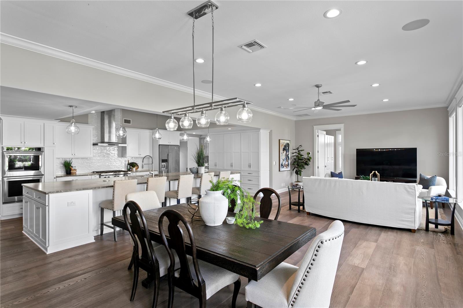 Image 7 of 41 For 655 19th Avenue Ne