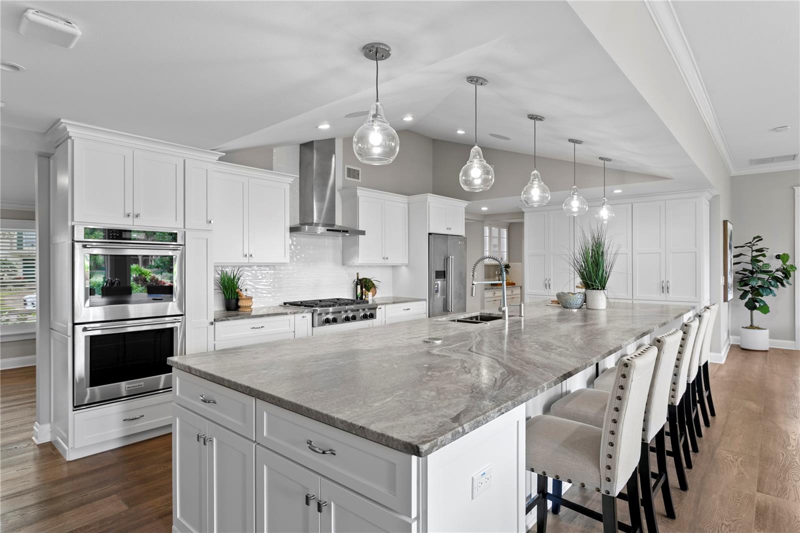 Image 8 of 41 For 655 19th Avenue Ne