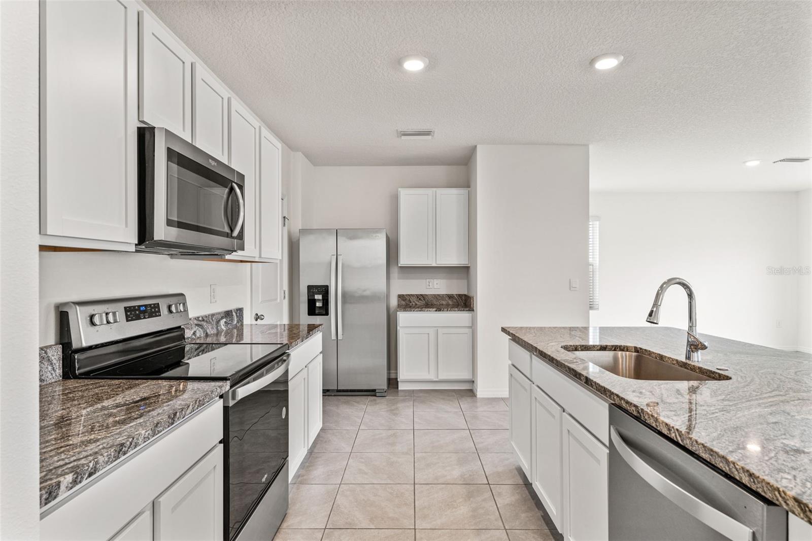 Image 11 of 48 For 30753 Penny Surf Loop