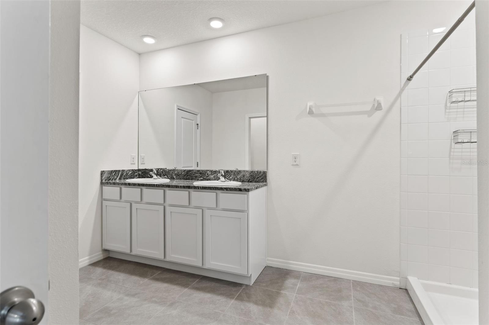 Image 26 of 48 For 30753 Penny Surf Loop