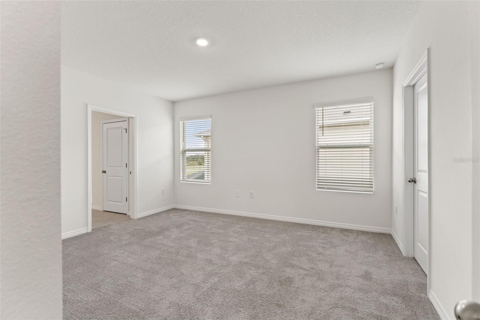 Image 29 of 48 For 30753 Penny Surf Loop