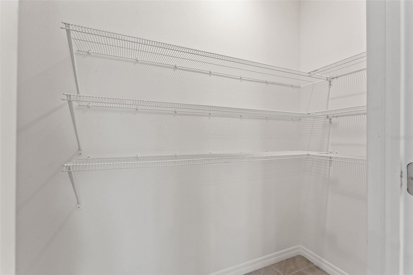 Image 43 of 48 For 30753 Penny Surf Loop