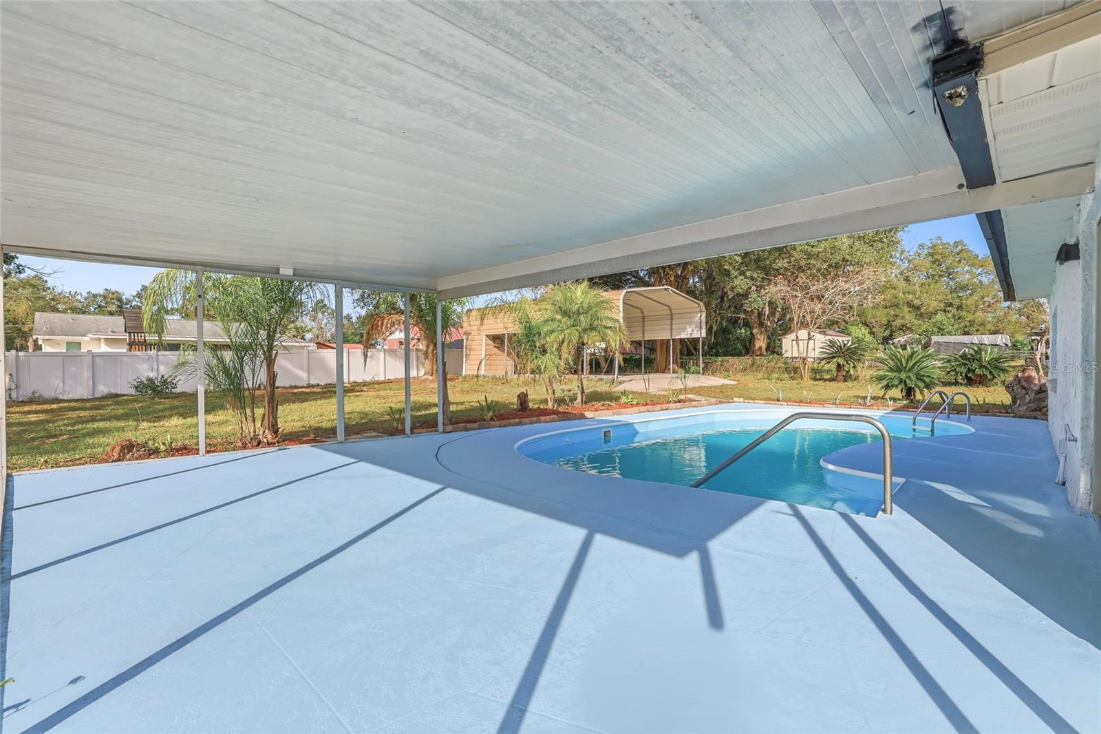 Listing photo id 27 for 12147 Scott Drive