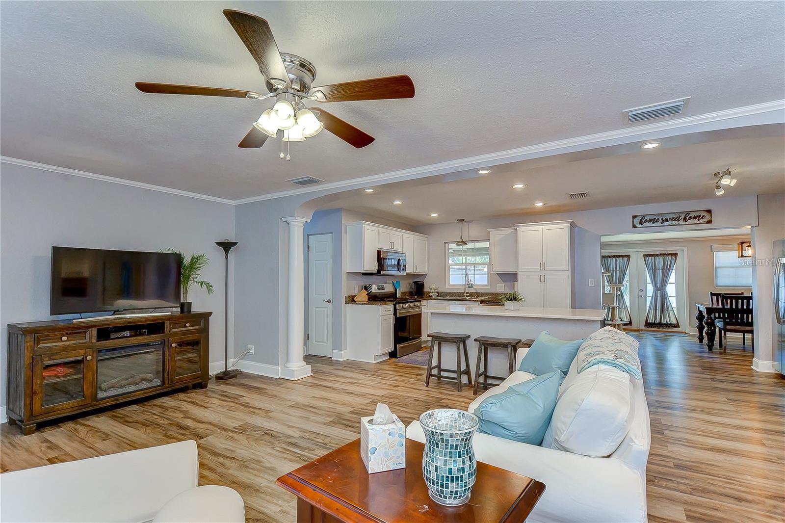 Image 4 of 23 For 5600 30th Avenue N