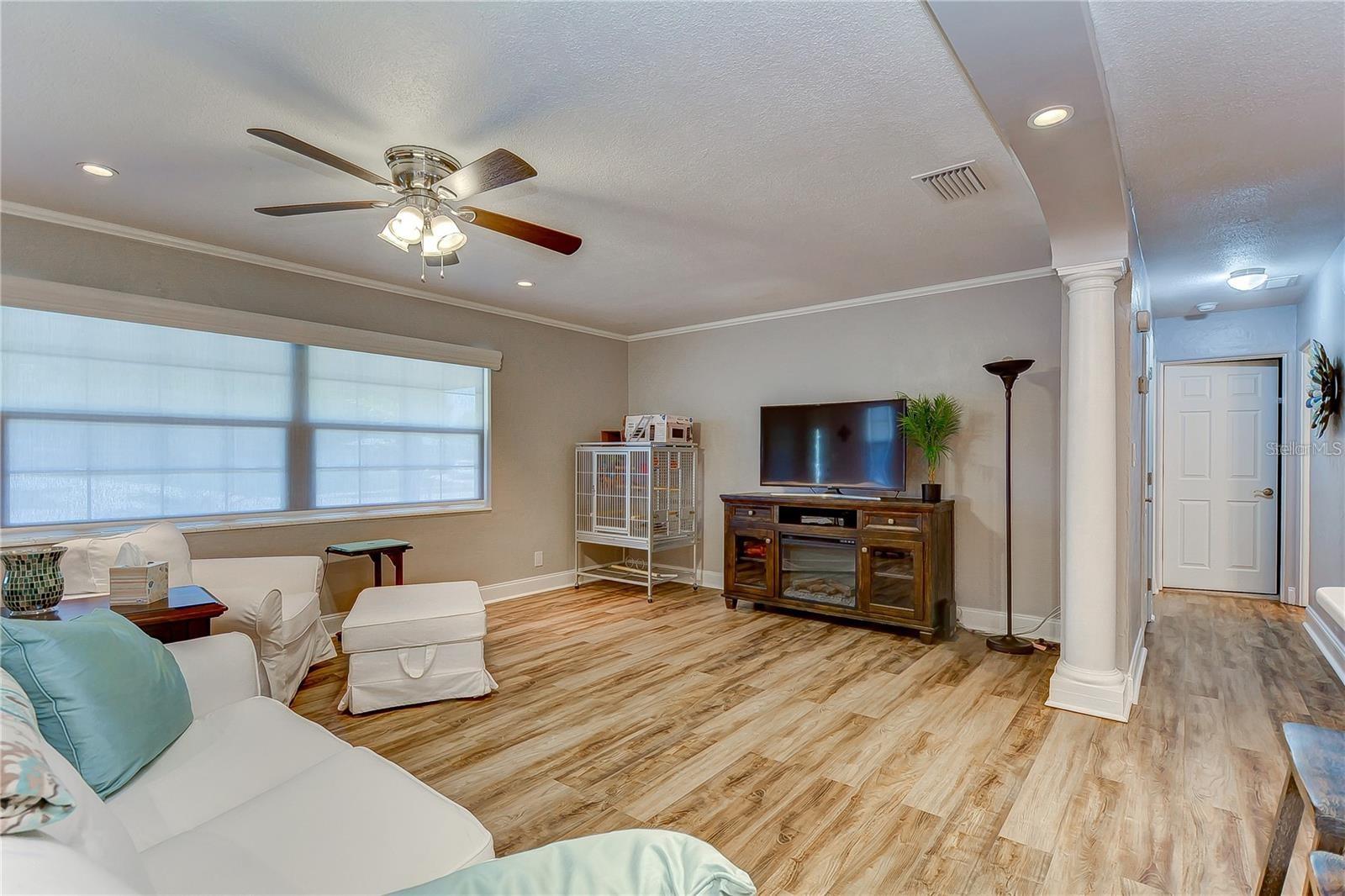 Image 6 of 23 For 5600 30th Avenue N